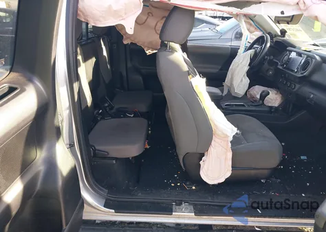 2022 Toyota Tacoma Sr V6 z USA, uszkodzony, nr VIN 3TYSZ5AN2NT084255